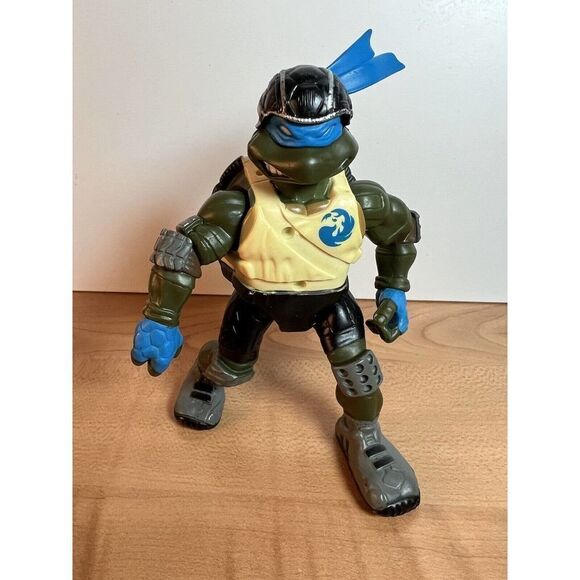 Teenage Mutant Ninja Turtles Battle Leonardo - Picture 2 of 6